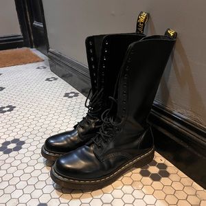 Dr. Martens 1914 SMOOTH LEATHER TALL BOOTS